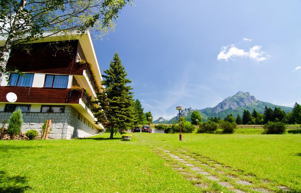 Dom Horskej Sluzby Hostel Terchová Exterior photo